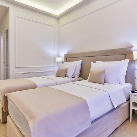 בודווה Hotel Crown מראה חיצוני תמונה